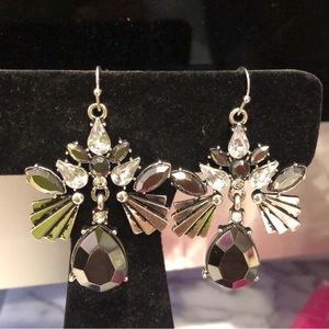 Beautiful,Lightweight Gunmetal Hematite Earrings-NWT-Boutique